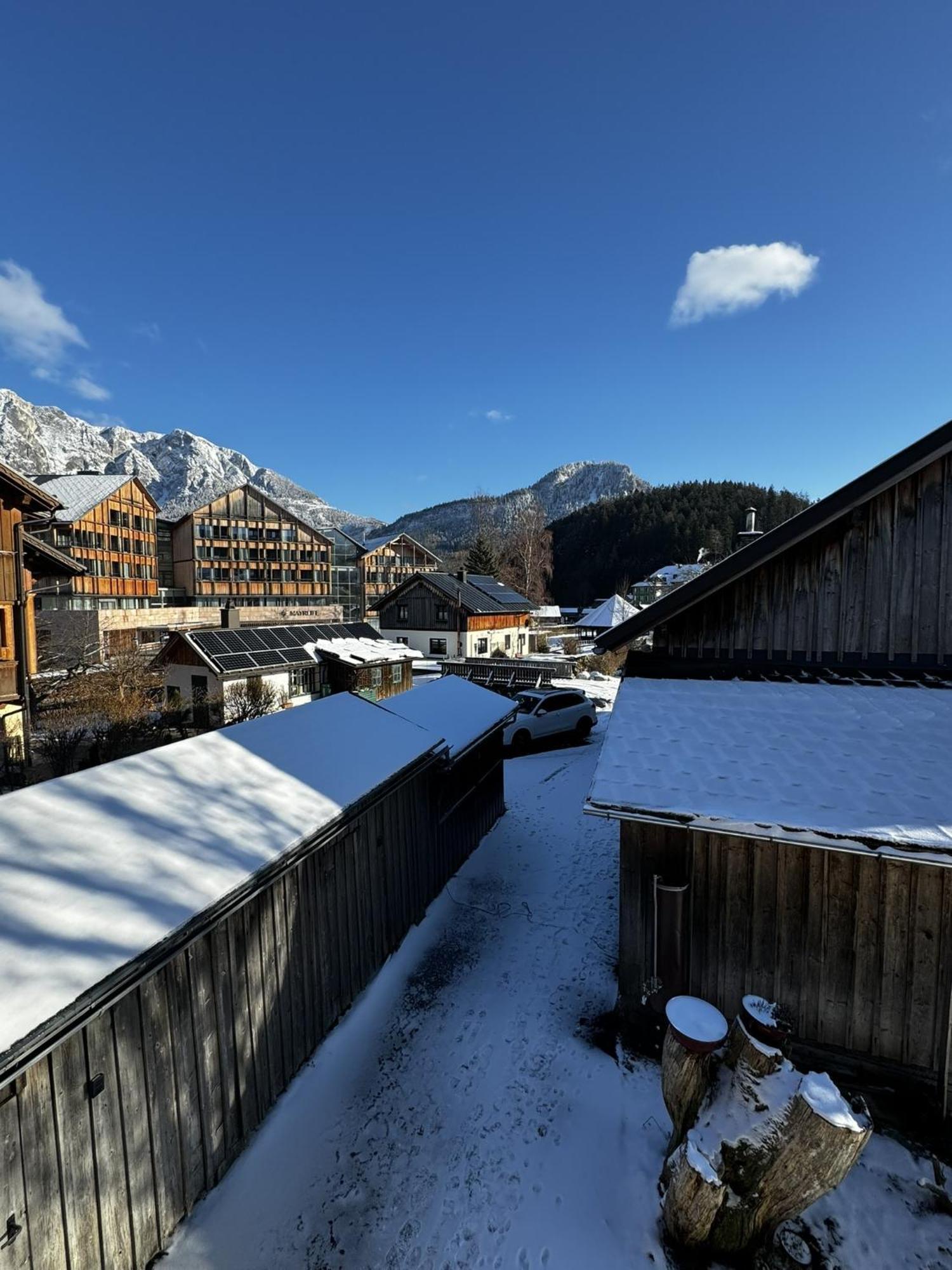 Heli'S Holiday Suites, 8992 Altaussee, Suites "Dachstein", "Sarstein", "Trisselwand" Room photo