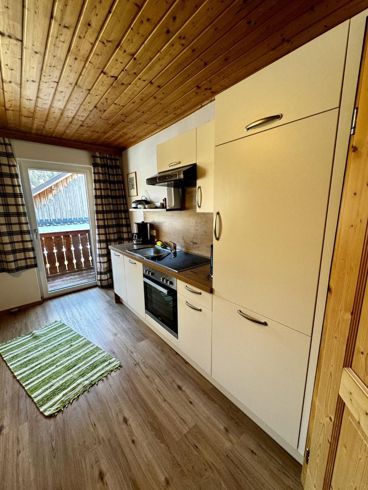 Heli'S Holiday Suites, 8992 Altaussee, Suites "Dachstein", "Sarstein", "Trisselwand" Room photo