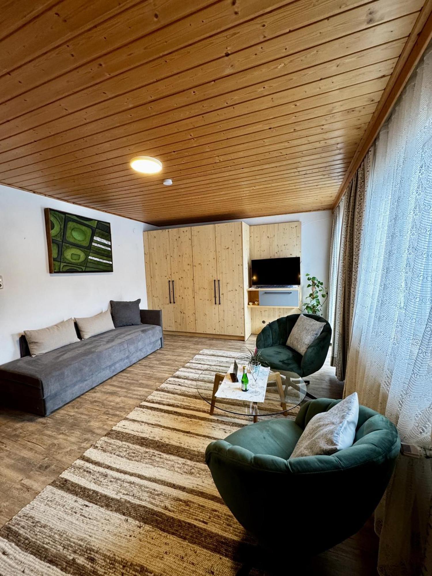 Heli'S Holiday Suites, 8992 Altaussee, Suites "Dachstein", "Sarstein", "Trisselwand" Room photo
